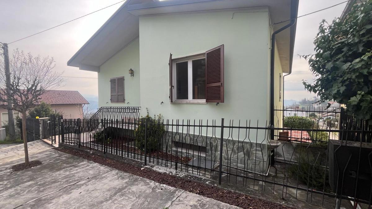 Foto 9 di 17 - Villa in vendita a Montalto Pavese