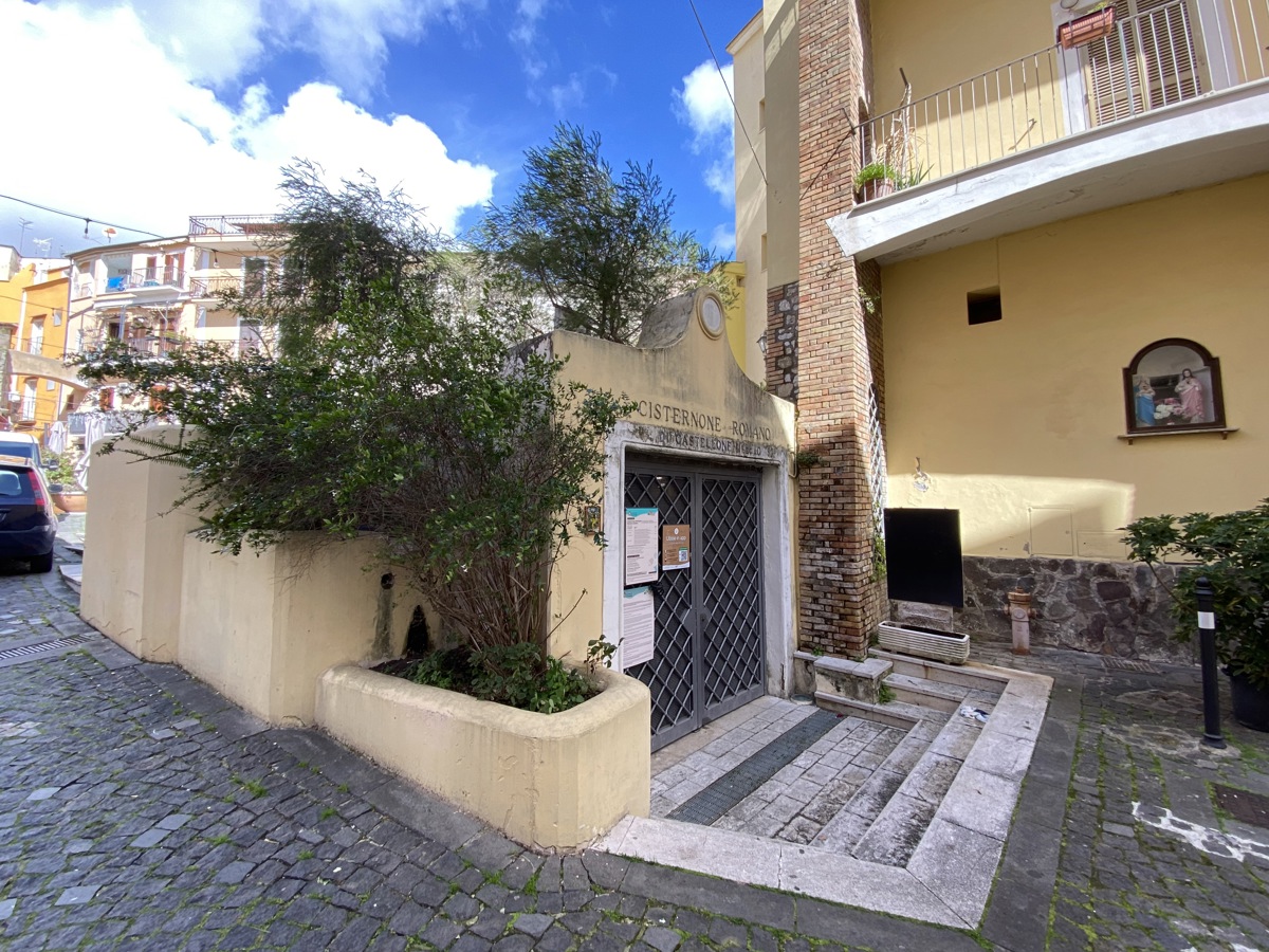 Foto 28 di 31 - Appartamento in vendita a Formia