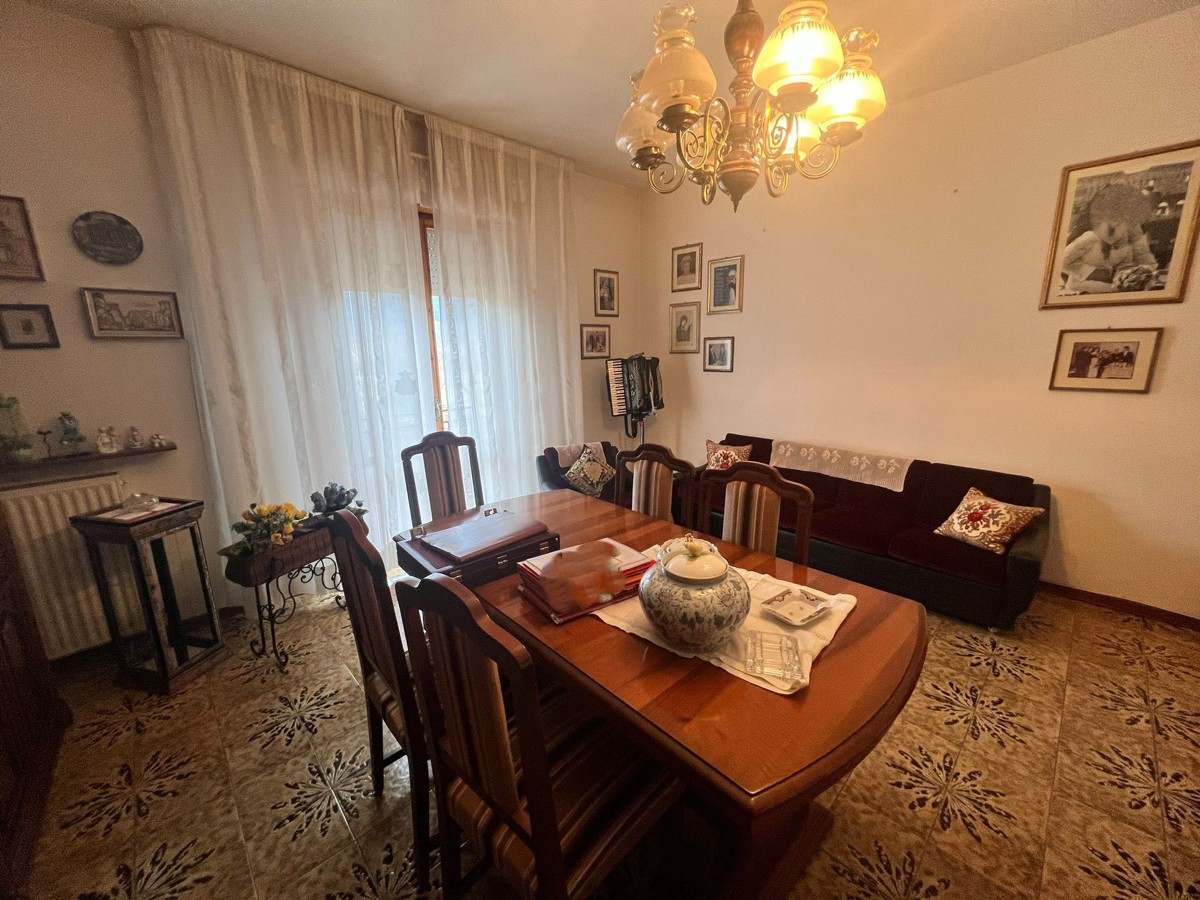 Foto 9 di 15 - Appartamento in vendita a Spoleto