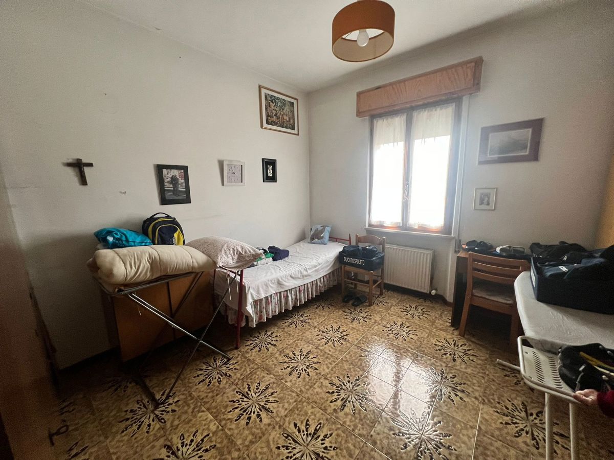 Foto 11 di 15 - Appartamento in vendita a Spoleto