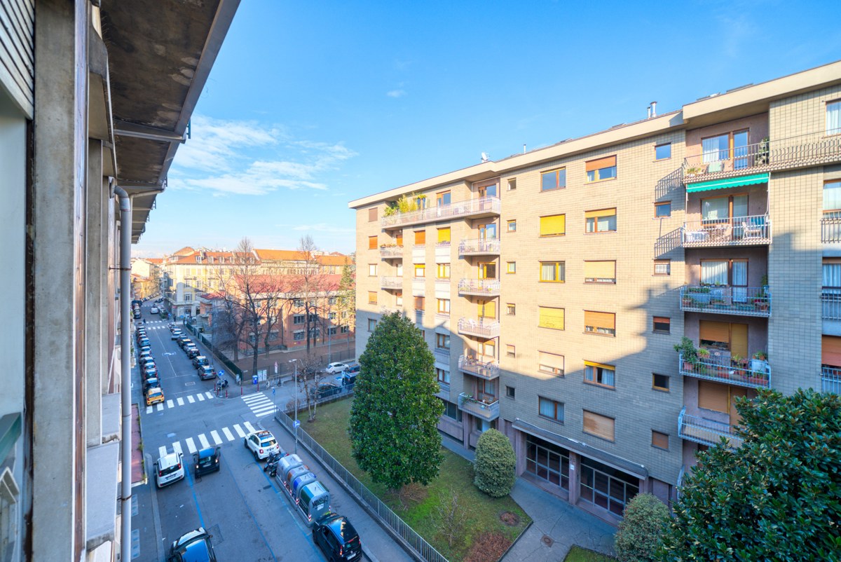 Foto 17 di 23 - Appartamento in vendita a Torino