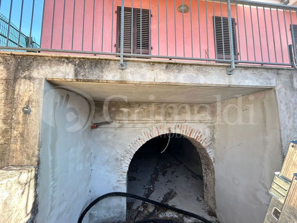 Foto 12 di 17 - Appartamento in vendita a Castelplanio