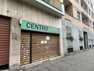 Foto 1 di 10 - Negozio in affitto a Torino