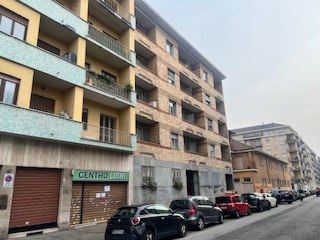 Foto 9 di 10 - Negozio in affitto a Torino