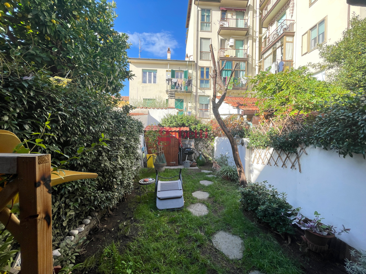 Foto 11 di 31 - Appartamento in vendita a Sesto Fiorentino