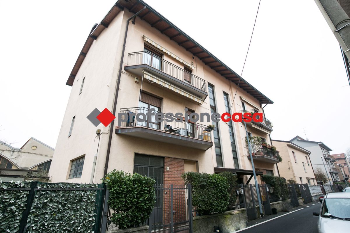 Foto 28 di 32 - Appartamento in vendita a Paderno Dugnano