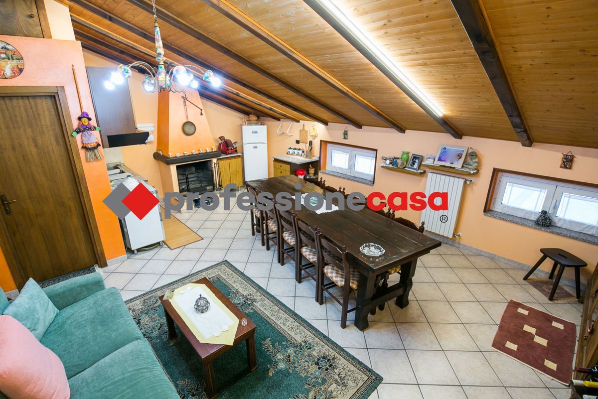 Foto 12 di 32 - Appartamento in vendita a Paderno Dugnano