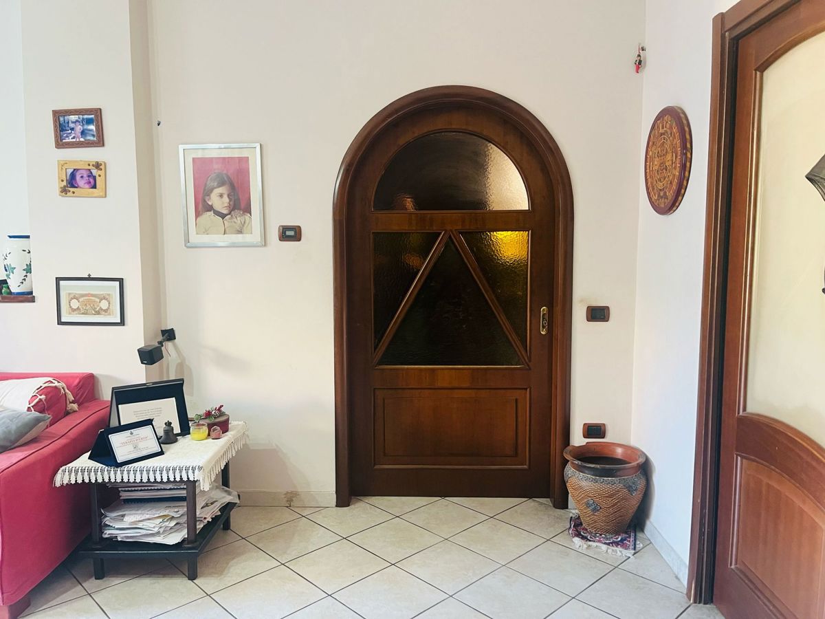 Foto 20 di 25 - Appartamento in vendita a Napoli