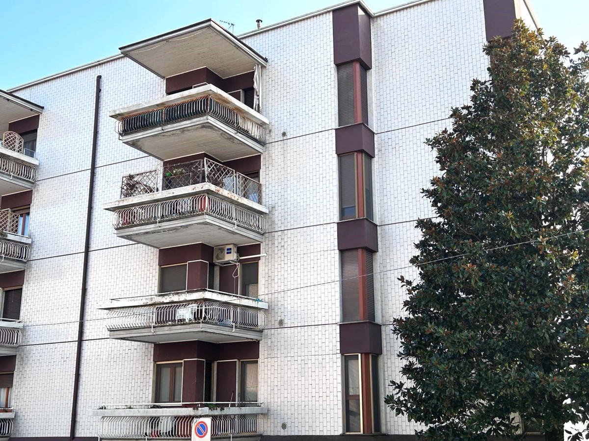 Foto 20 di 20 - Appartamento in vendita a Sannazzaro de' Burgondi
