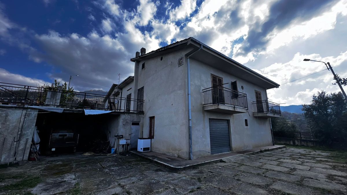 Foto 4 di 15 - Casa indipendente in vendita a Castiglione Cosentino