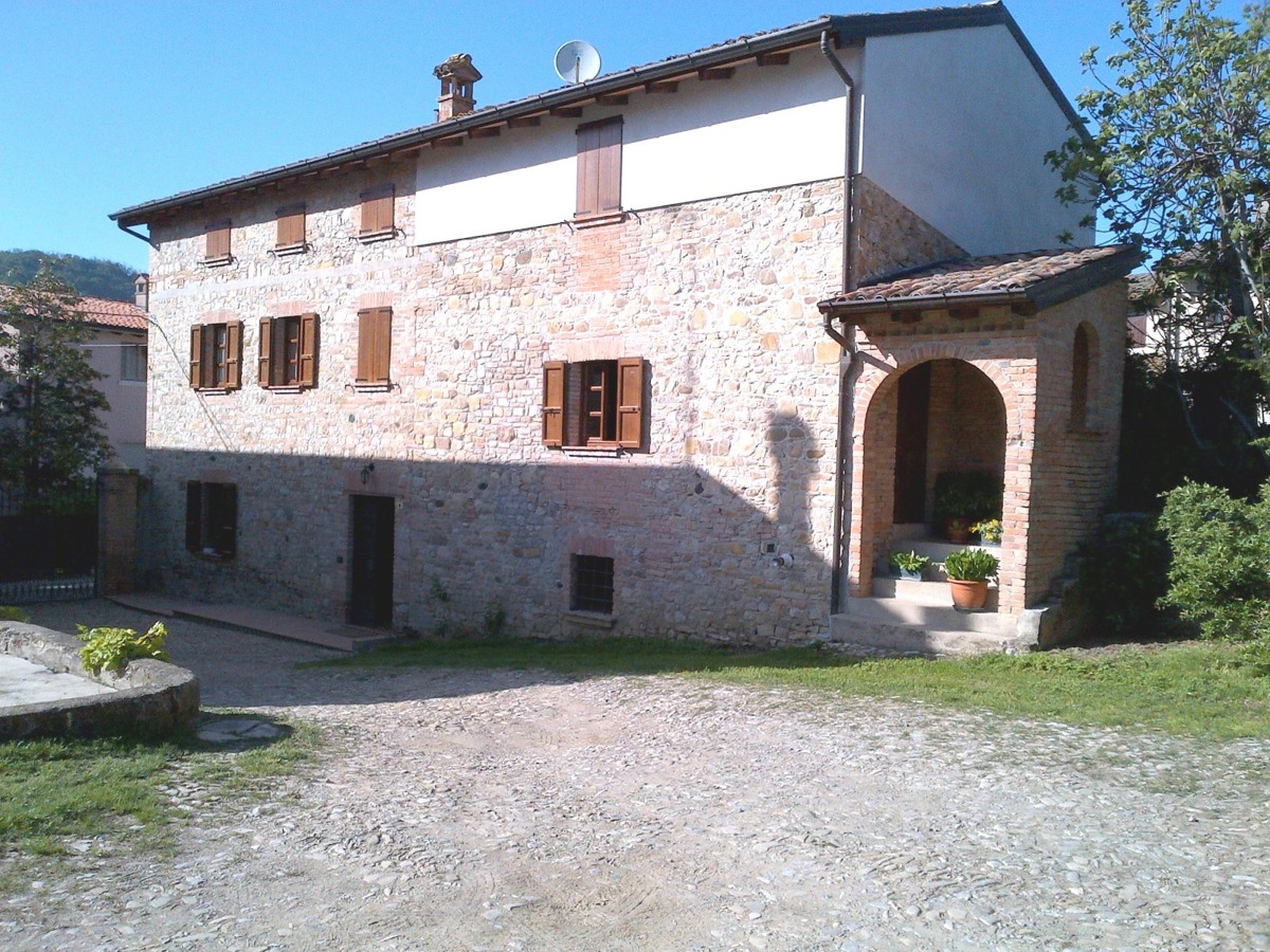 Foto 2 di 8 - Casa indipendente in affitto a Castell'Arquato
