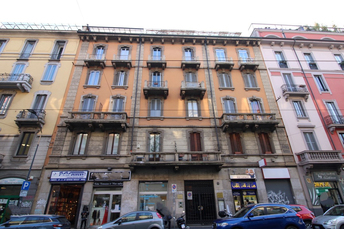 Foto 2 di 44 - Appartamento in vendita a Milano