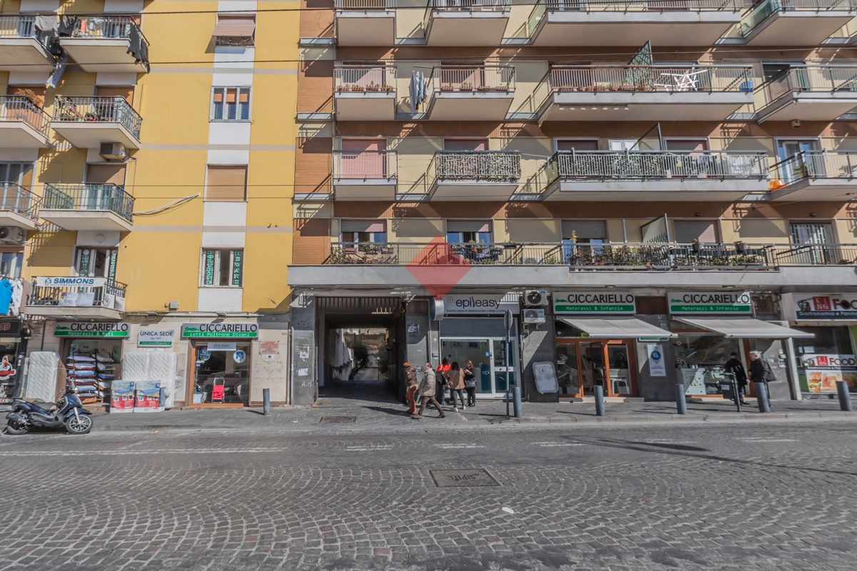 Foto 1 di 35 - Appartamento in vendita a Portici
