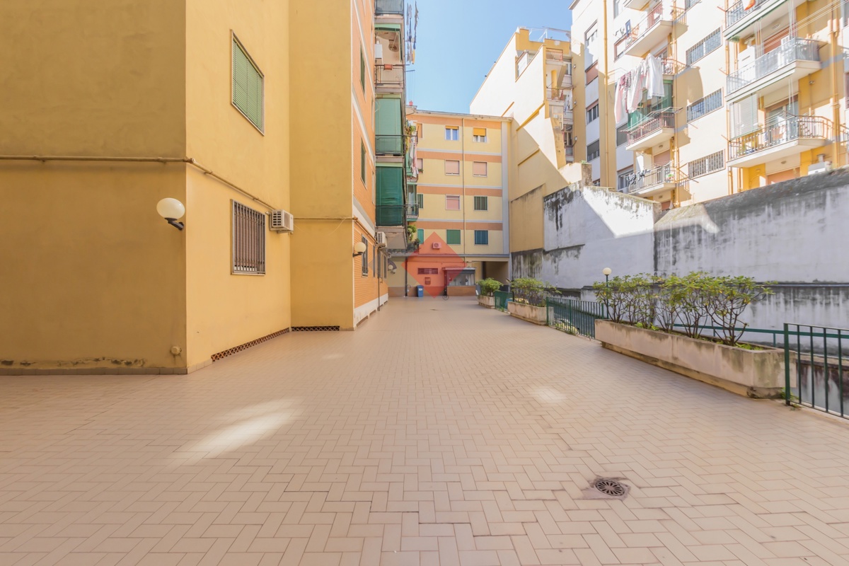Foto 4 di 35 - Appartamento in vendita a Portici