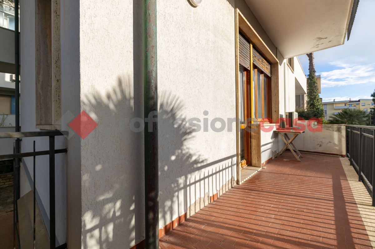 Foto 15 di 41 - Appartamento in vendita a Livorno