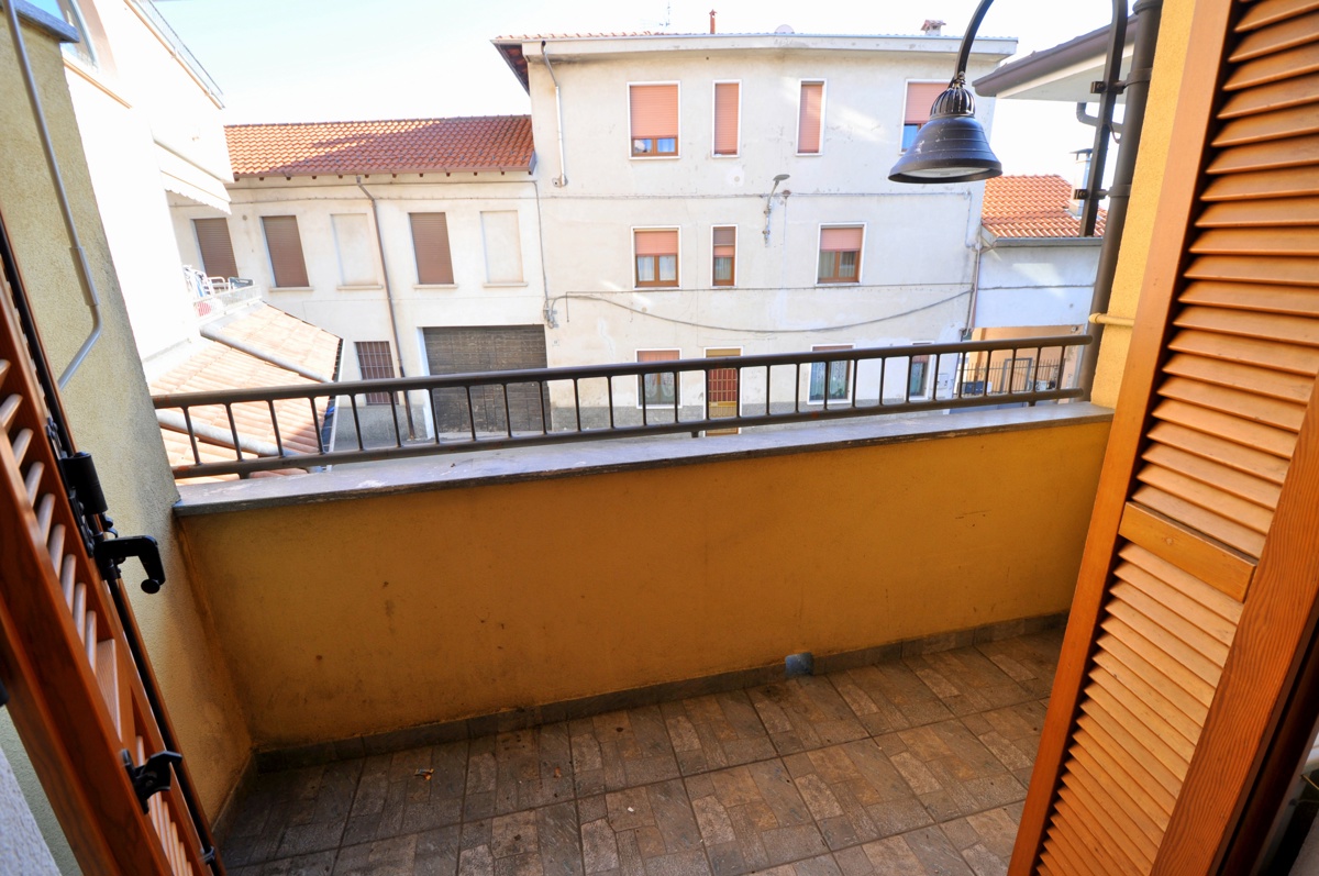 Foto 4 di 10 - Appartamento in vendita a Busto Garolfo