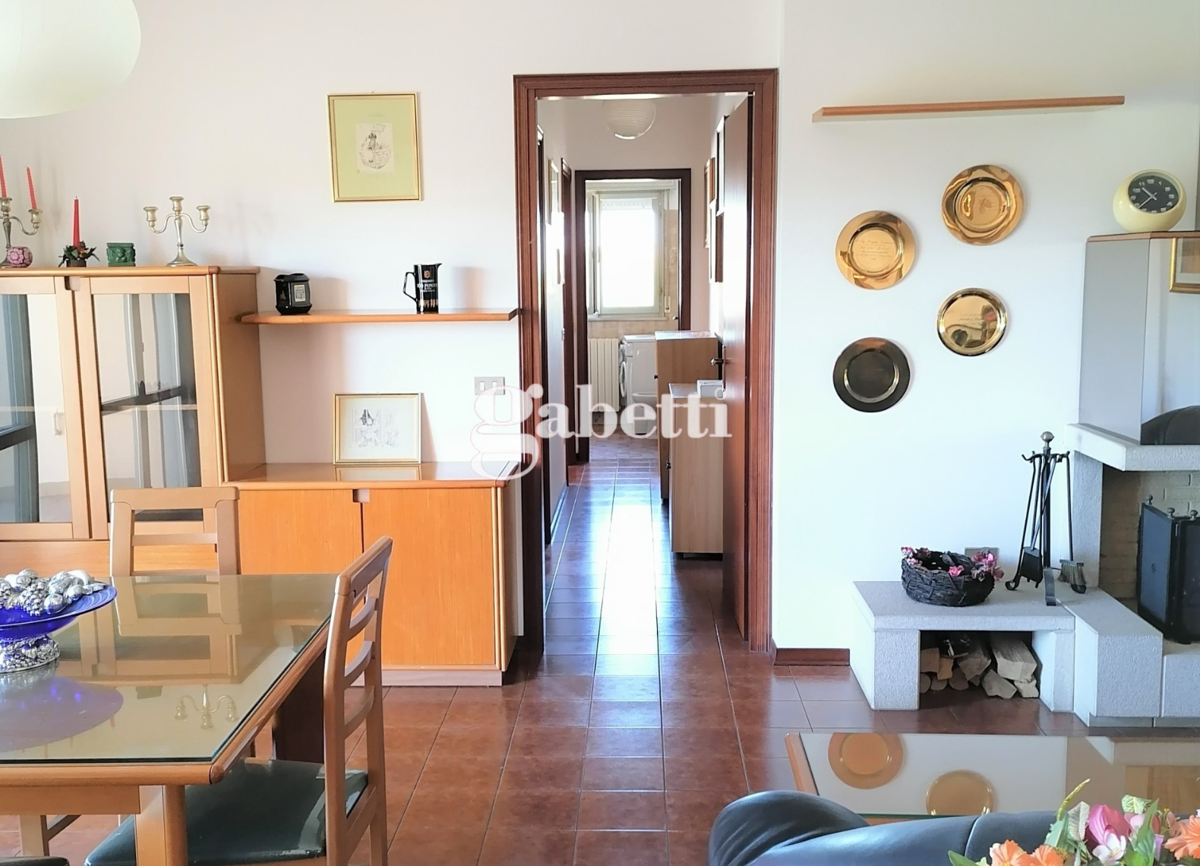 Foto 3 di 16 - Appartamento in vendita a Riccione