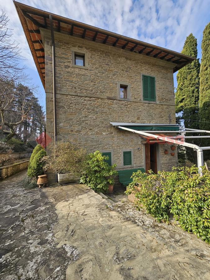 Foto 3 di 29 - Villa in vendita a Chitignano