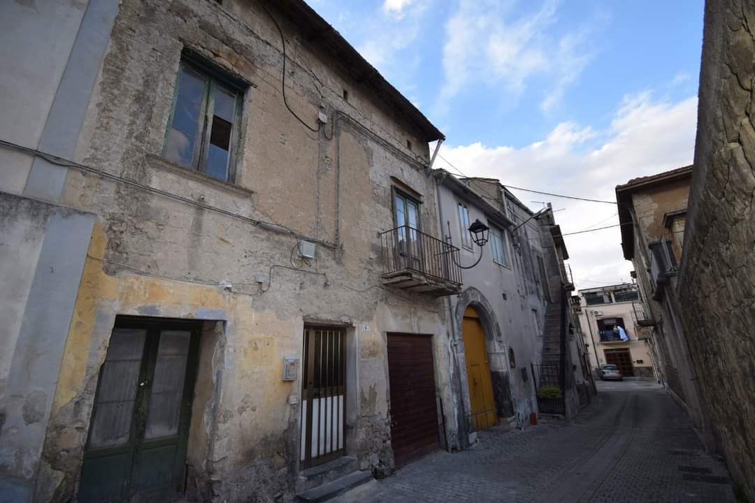 Foto 1 di 9 - Casa indipendente in vendita a Roccapiemonte