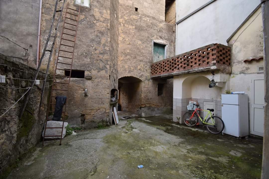 Foto 2 di 9 - Casa indipendente in vendita a Roccapiemonte