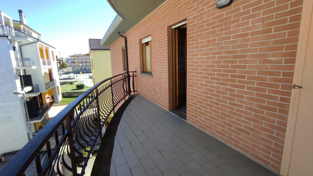 Foto 9 di 21 - Appartamento in vendita a L'Aquila