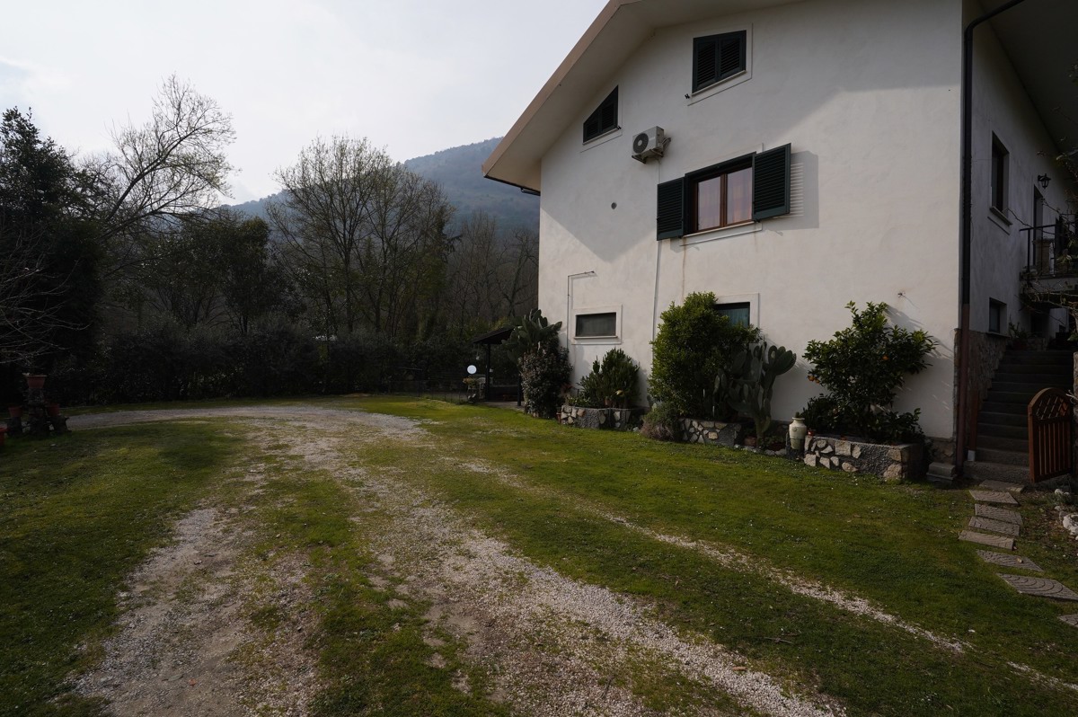Foto 29 di 36 - Casa indipendente in vendita a Cassino