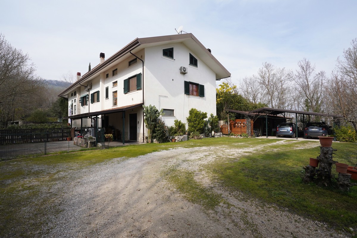 Foto 33 di 36 - Casa indipendente in vendita a Cassino