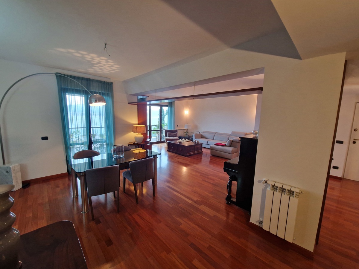 Foto 22 di 26 - Appartamento in vendita a Messina