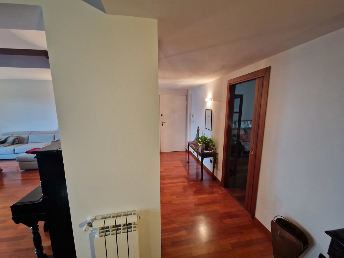 Foto 14 di 26 - Appartamento in vendita a Messina