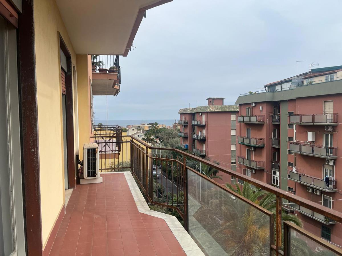 Foto 33 di 33 - Appartamento in vendita a Catania