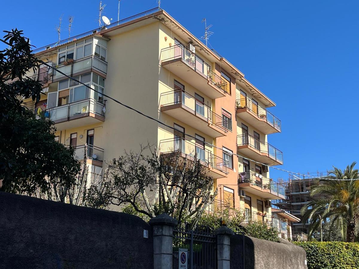 Foto 2 di 33 - Appartamento in vendita a Catania