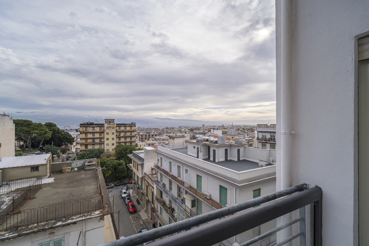 Foto 17 di 28 - Appartamento in vendita a Messina