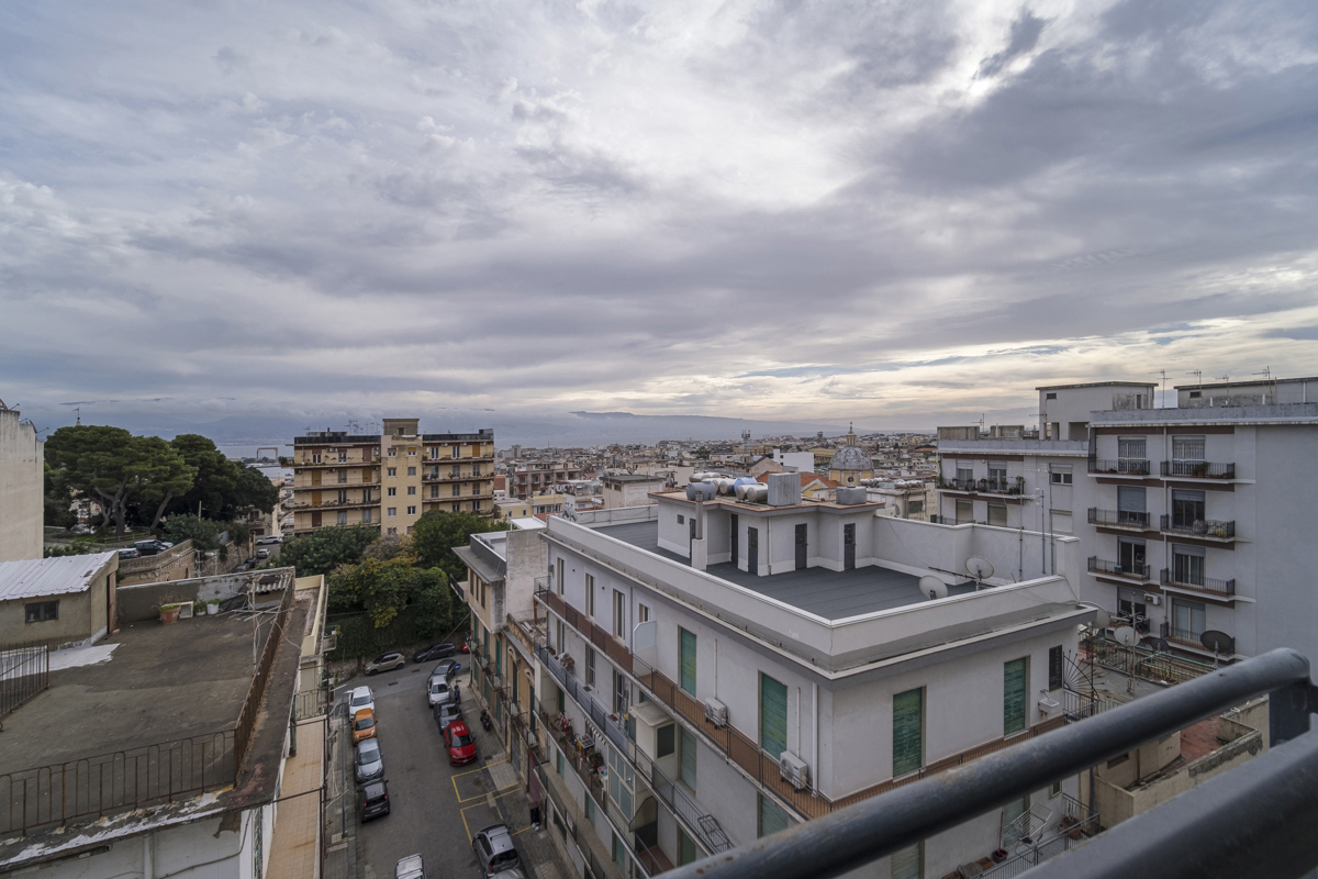 Foto 22 di 28 - Appartamento in vendita a Messina