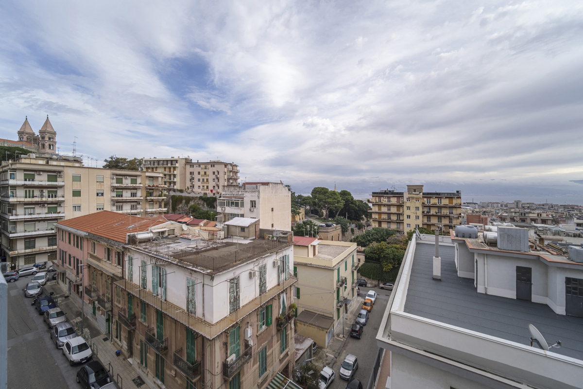 Foto 28 di 28 - Appartamento in vendita a Messina