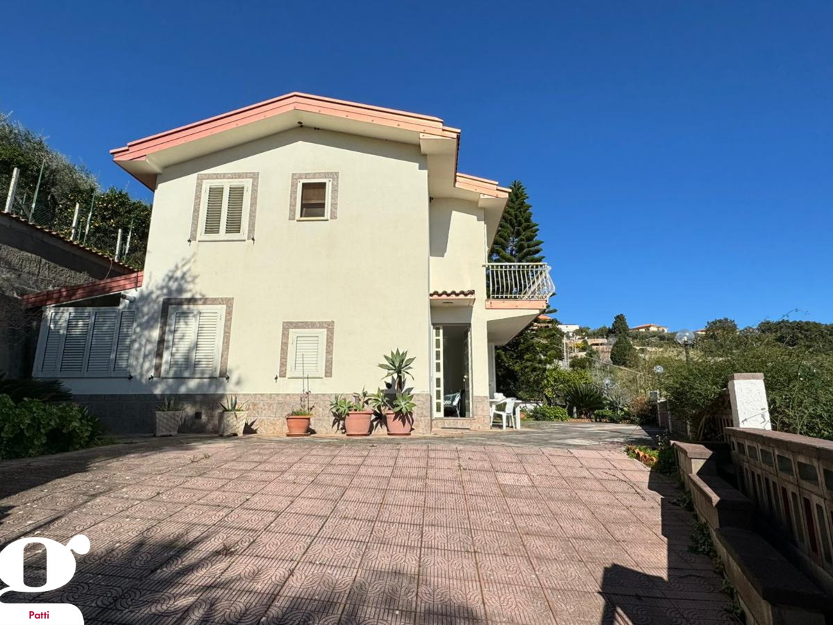 Foto 2 di 27 - Villa in vendita a Gioiosa Marea