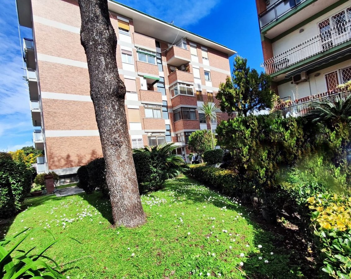 Foto 40 di 43 - Appartamento in vendita a Portici