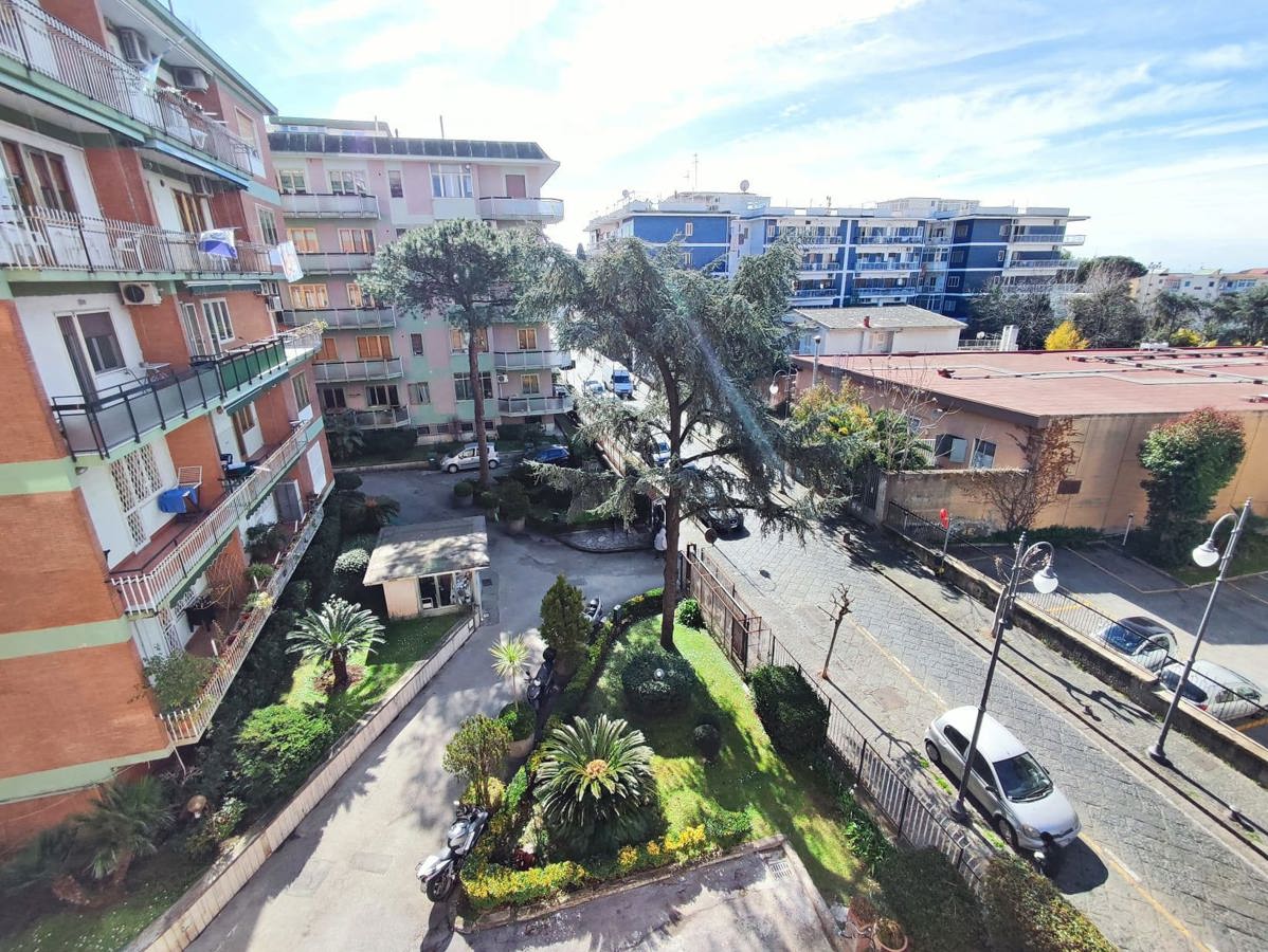 Foto 23 di 43 - Appartamento in vendita a Portici