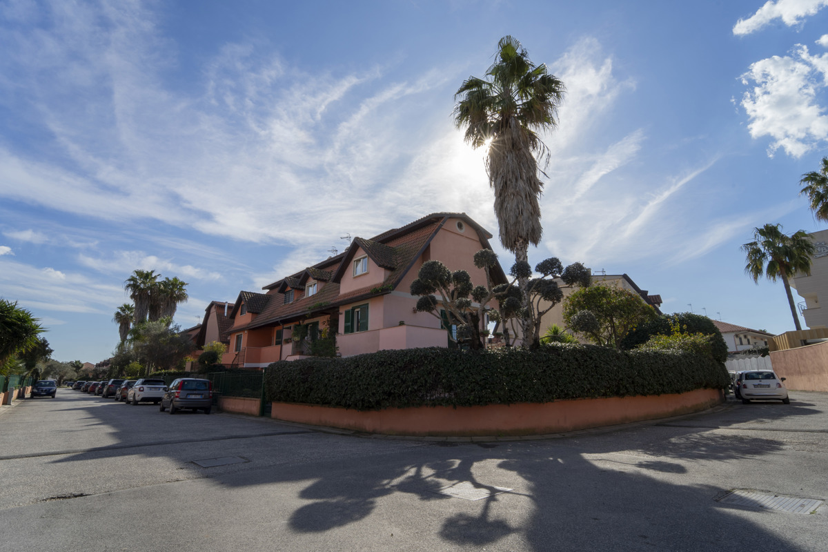 Foto 32 di 35 - Villa a schiera in vendita a Giugliano in Campania