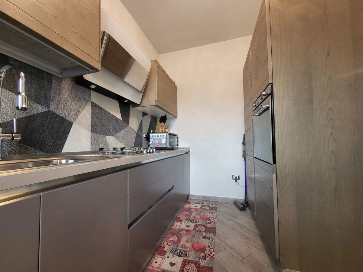Foto 9 di 12 - Appartamento in vendita a Foligno