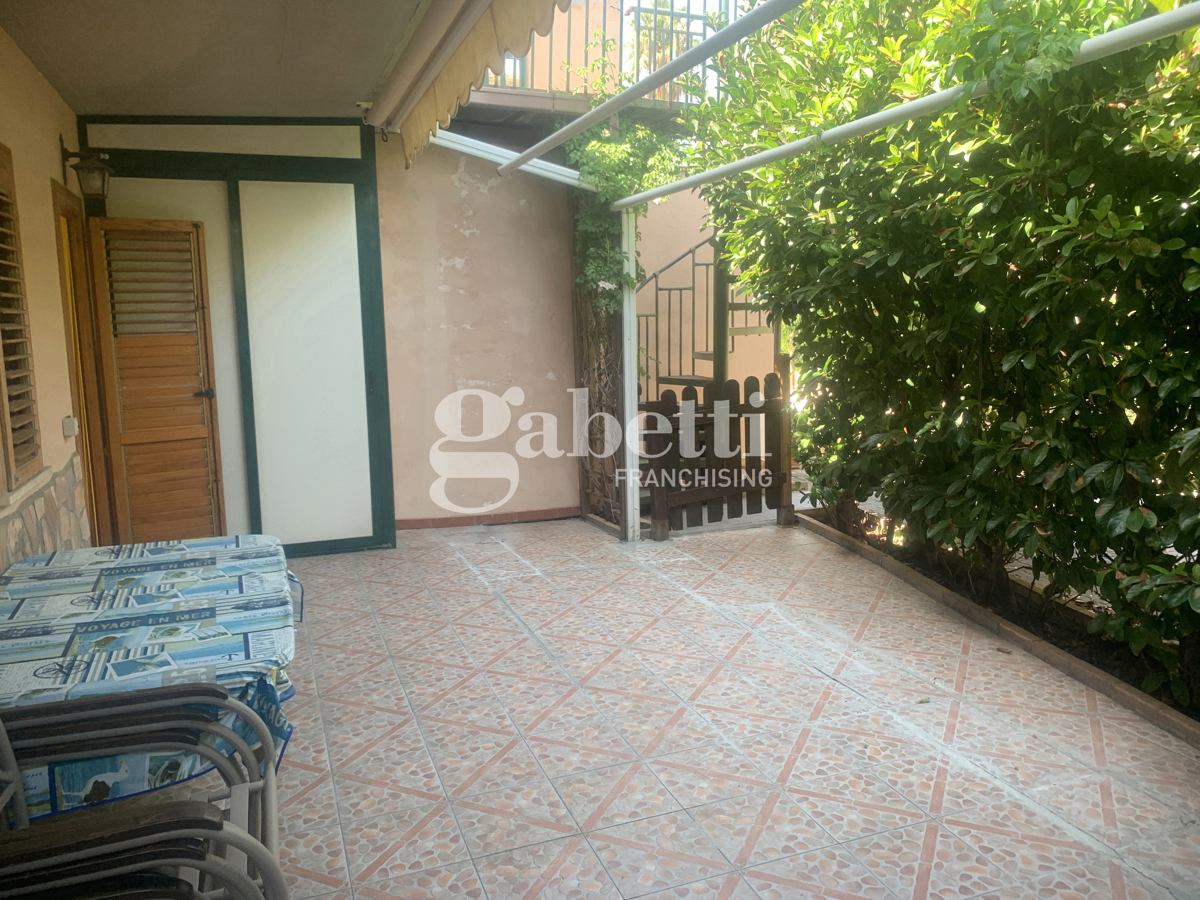 Foto 18 di 21 - Villa a schiera in vendita a Campofelice di Roccella