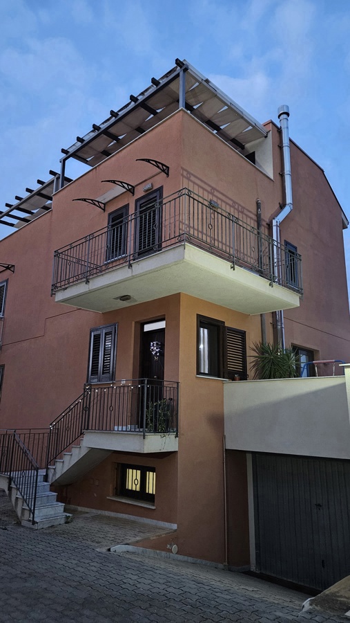 Foto 5 di 27 - Villa a schiera in vendita a Casteldaccia