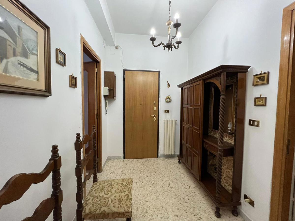Foto 2 di 16 - Appartamento in affitto a Bari