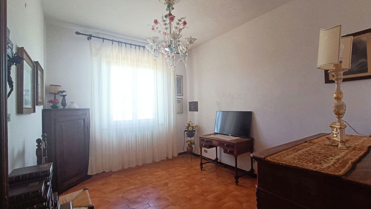 Foto 14 di 28 - Appartamento in vendita a Castelnuovo Berardenga