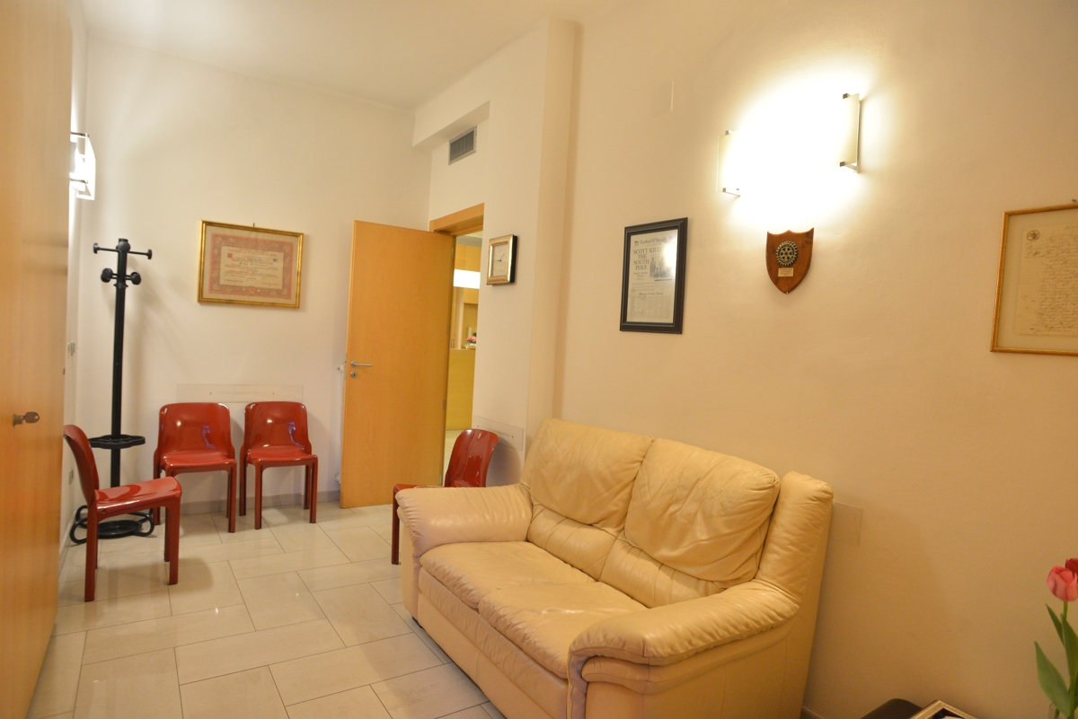Foto 11 di 16 - Appartamento in vendita a Bari