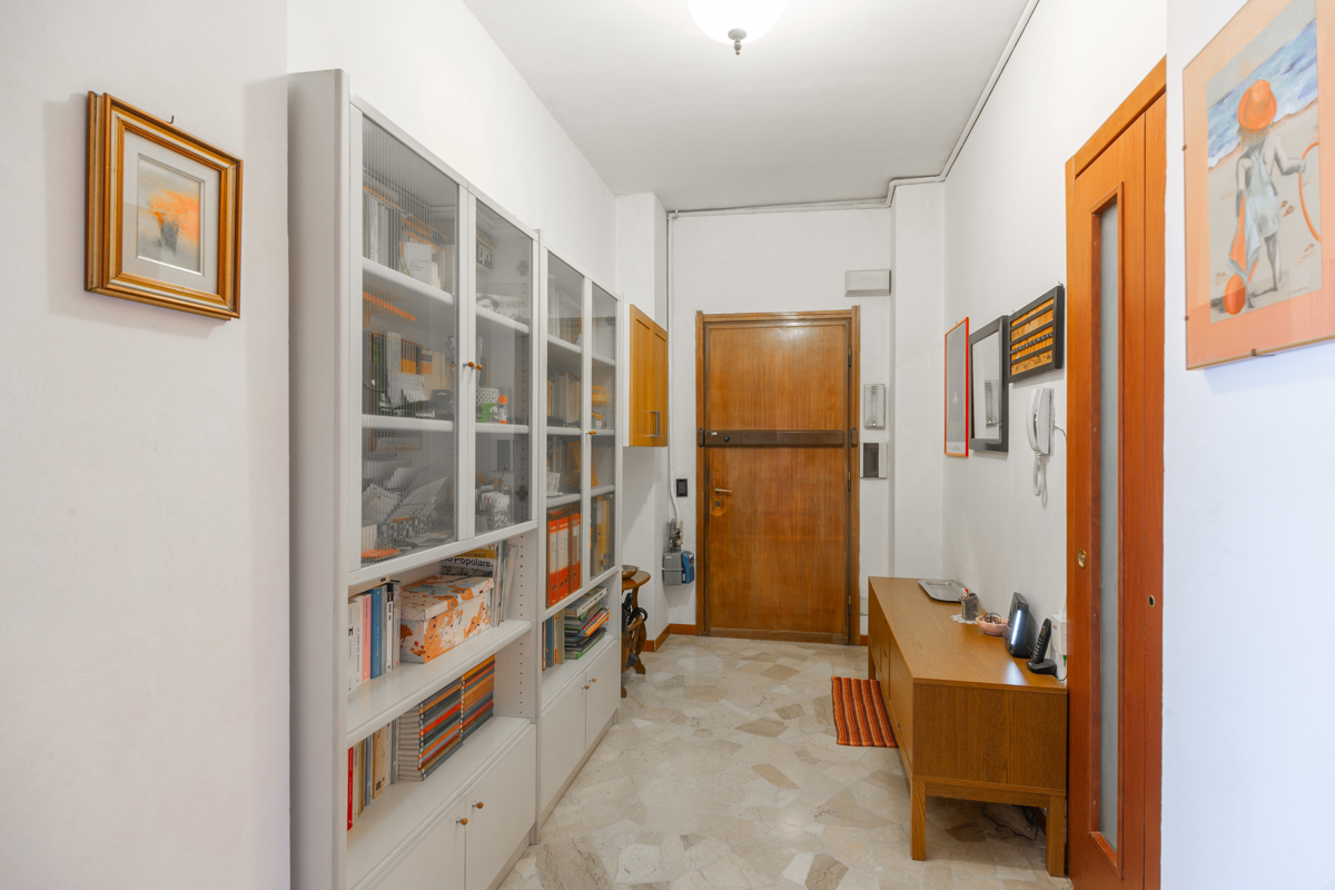 Foto 11 di 32 - Appartamento in vendita a Milano