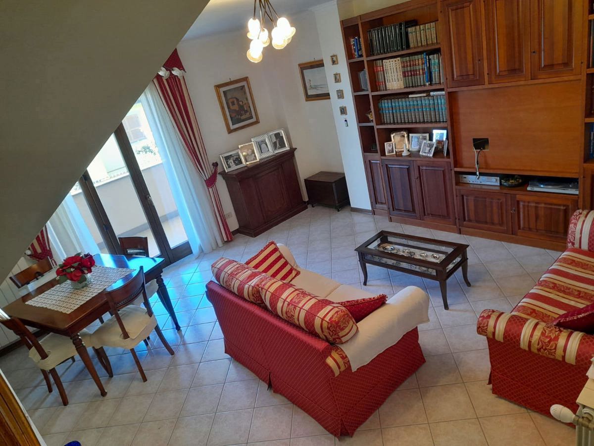 Foto 44 di 48 - Villa a schiera in vendita a Bracciano