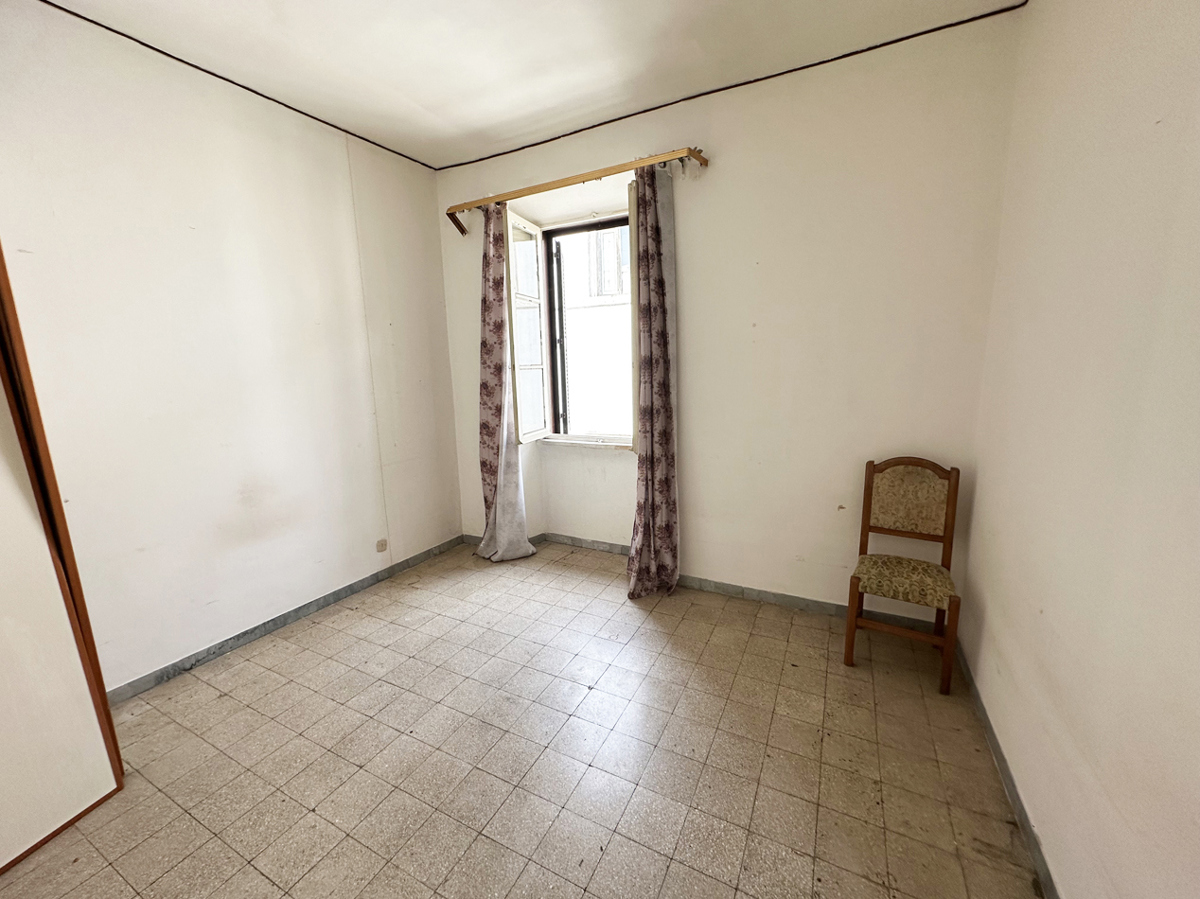 Foto 8 di 10 - Appartamento in vendita a Civita Castellana