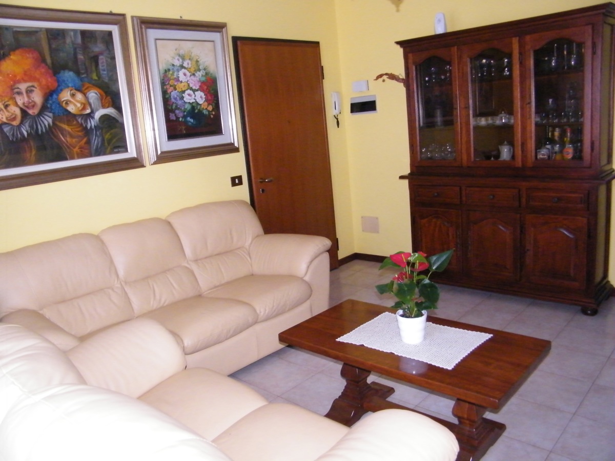 Foto 5 di 15 - Appartamento in vendita a Pombia