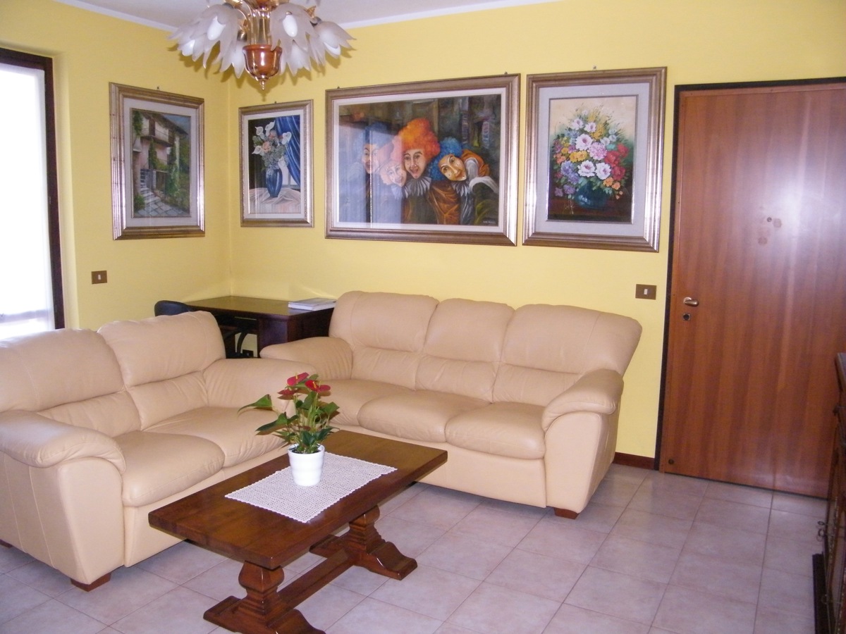 Foto 6 di 15 - Appartamento in vendita a Pombia