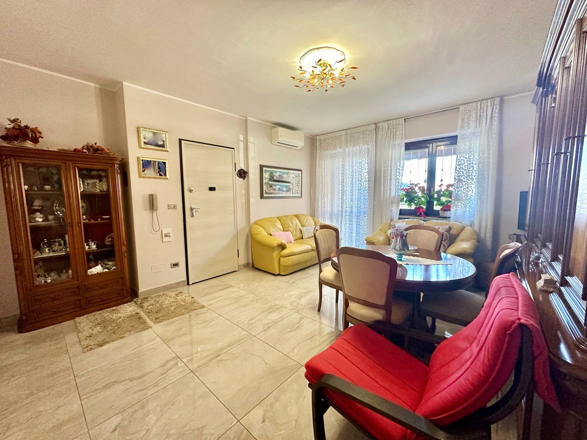 Foto 3 di 23 - Appartamento in vendita a Grugliasco